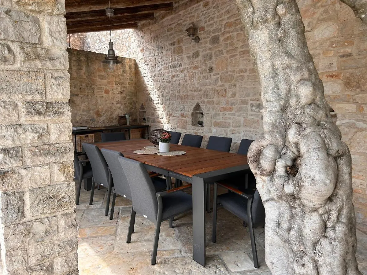 Neroli Place Svetvinčenat 0*,  Kroatien