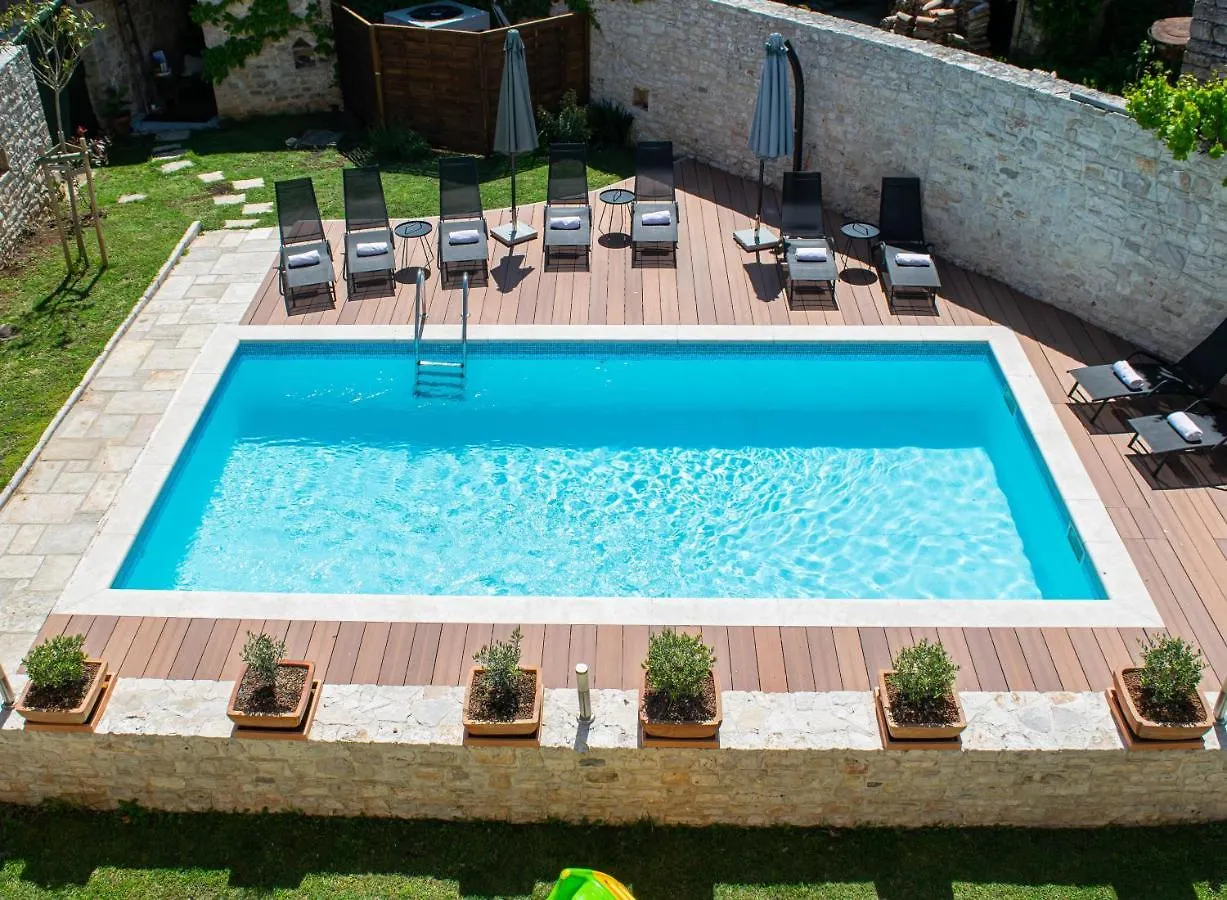 Neroli Place Svetvinčenat Kroatien